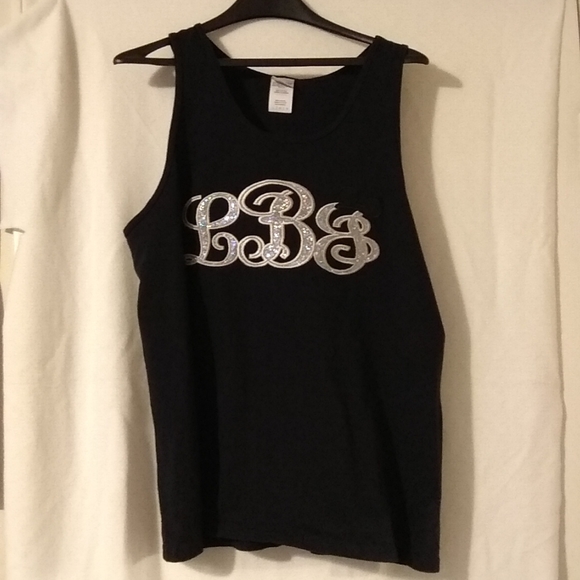 Gildan Tops - 💫 Gildan Large Sleeveless Tee